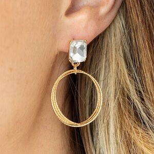 Rhinestone Earrings. NWT